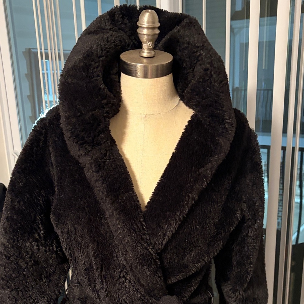 Black Faux-Fur Hooded Teddy Coat with Belt - Picture 3 of 6